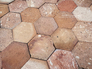 Bonnieux Provence reclaimed terra cotta tiles featuring historic marbled earthenware
