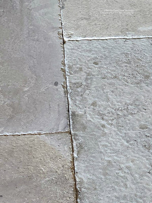 Antiqued French Limestone Flooring - Dalle de Charentes Aged Pavers