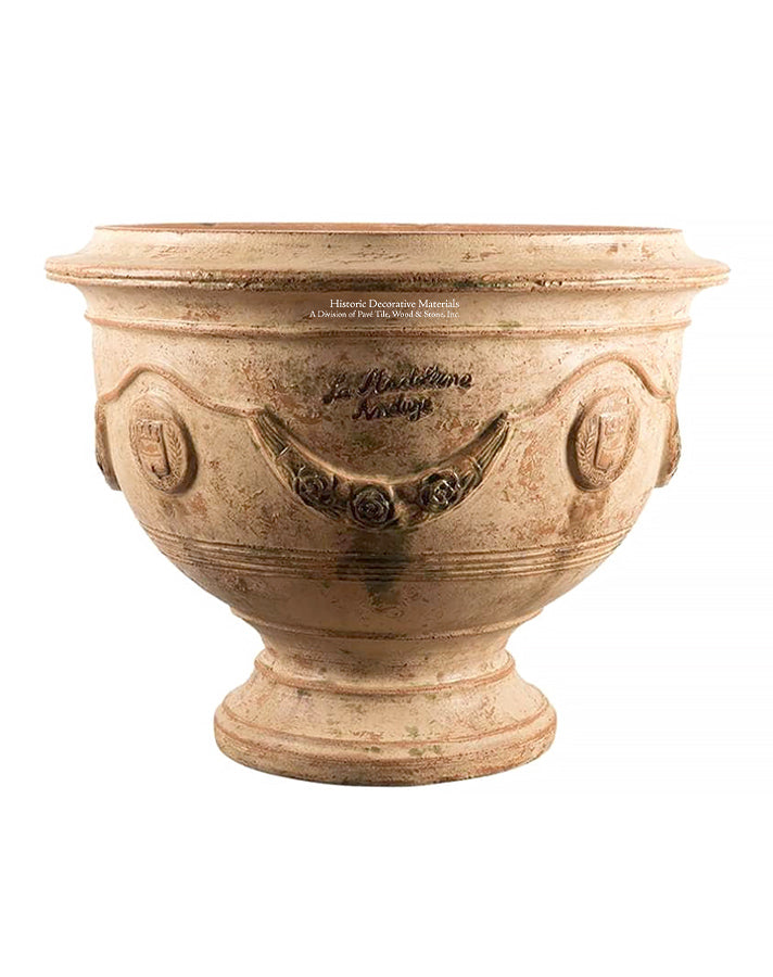 The coupe d'Anduze from Provence is famous for their hand-finished antique patina.